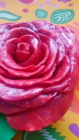 Rosa brillante